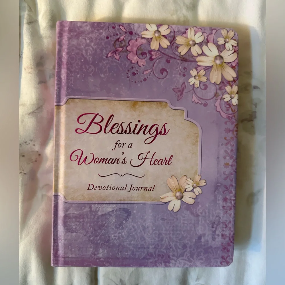 🛍 Blessings for a Woman’s Heart - Devotional Journal